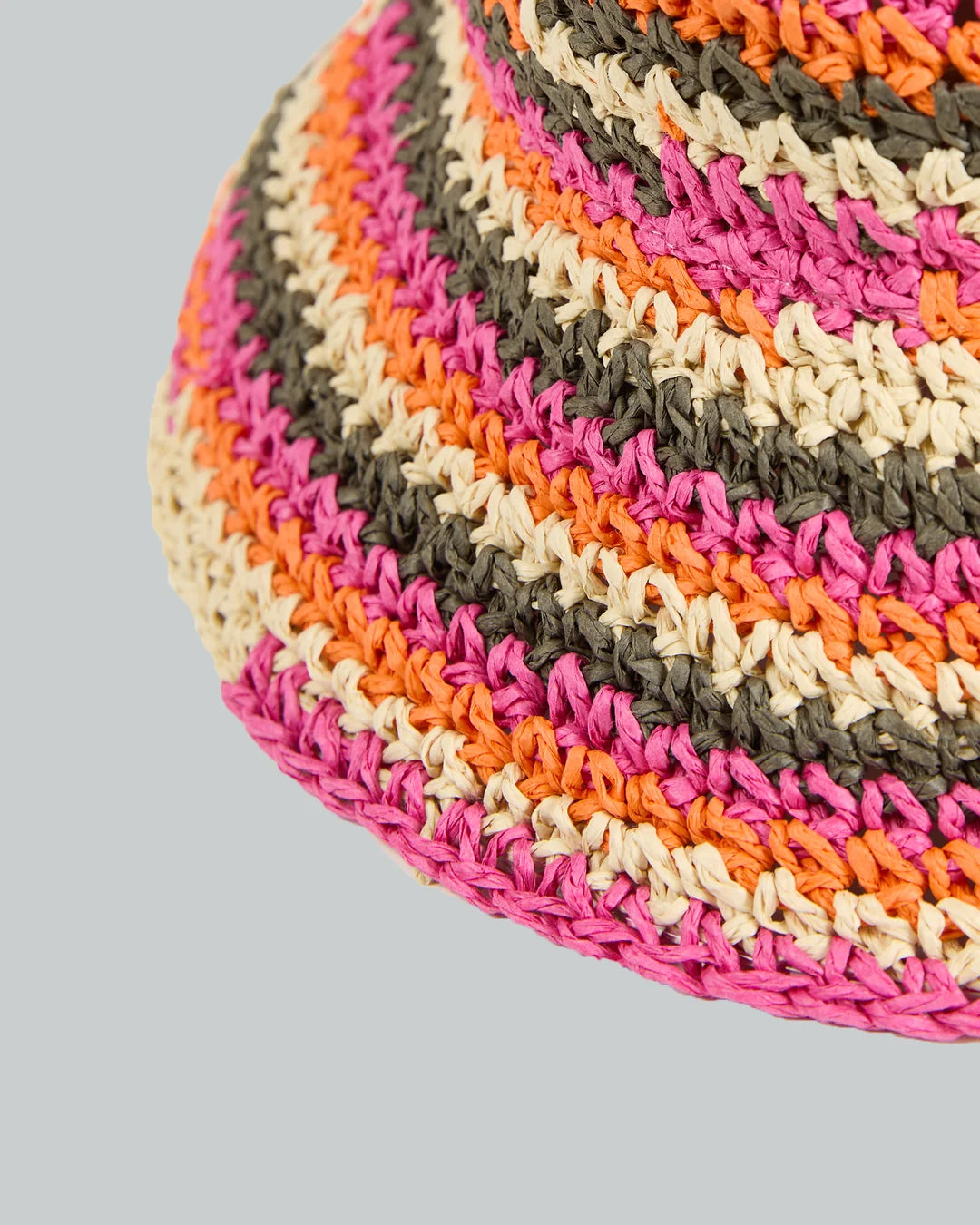 IZZY STRIPE BUCKET HAT