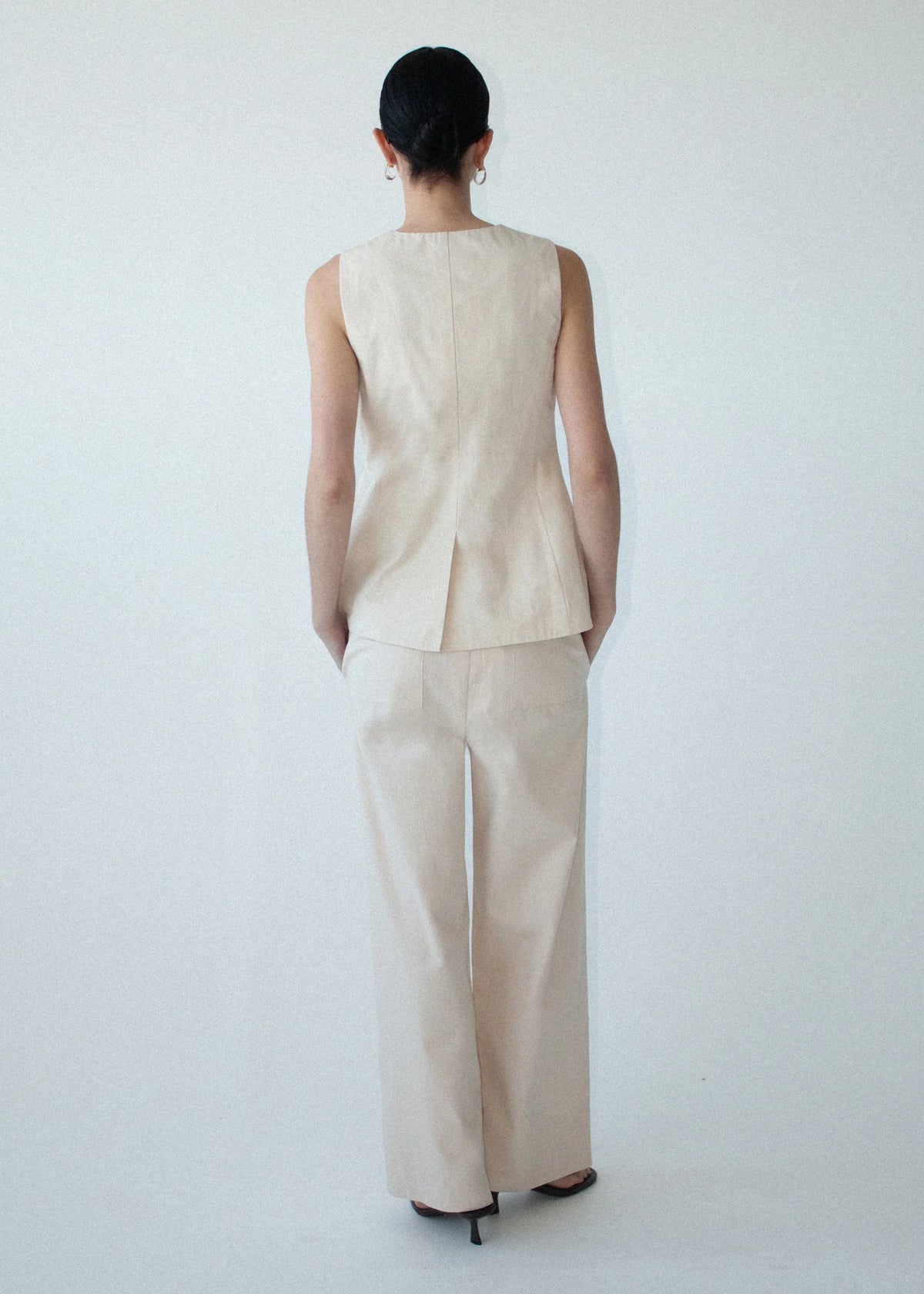 WILLOW LOOP DETAIL VEST