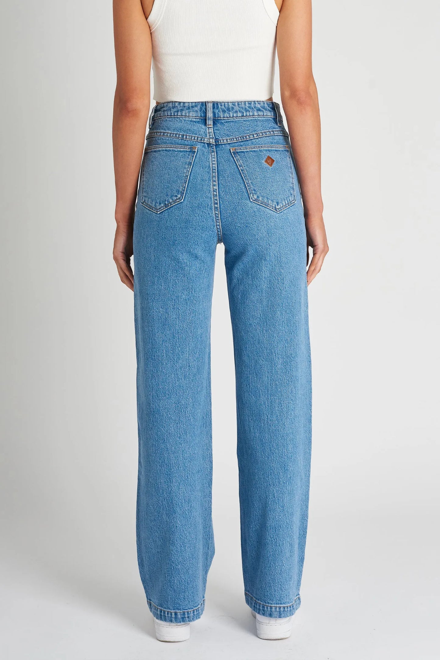 HIGH AND WIDE DEBBIE