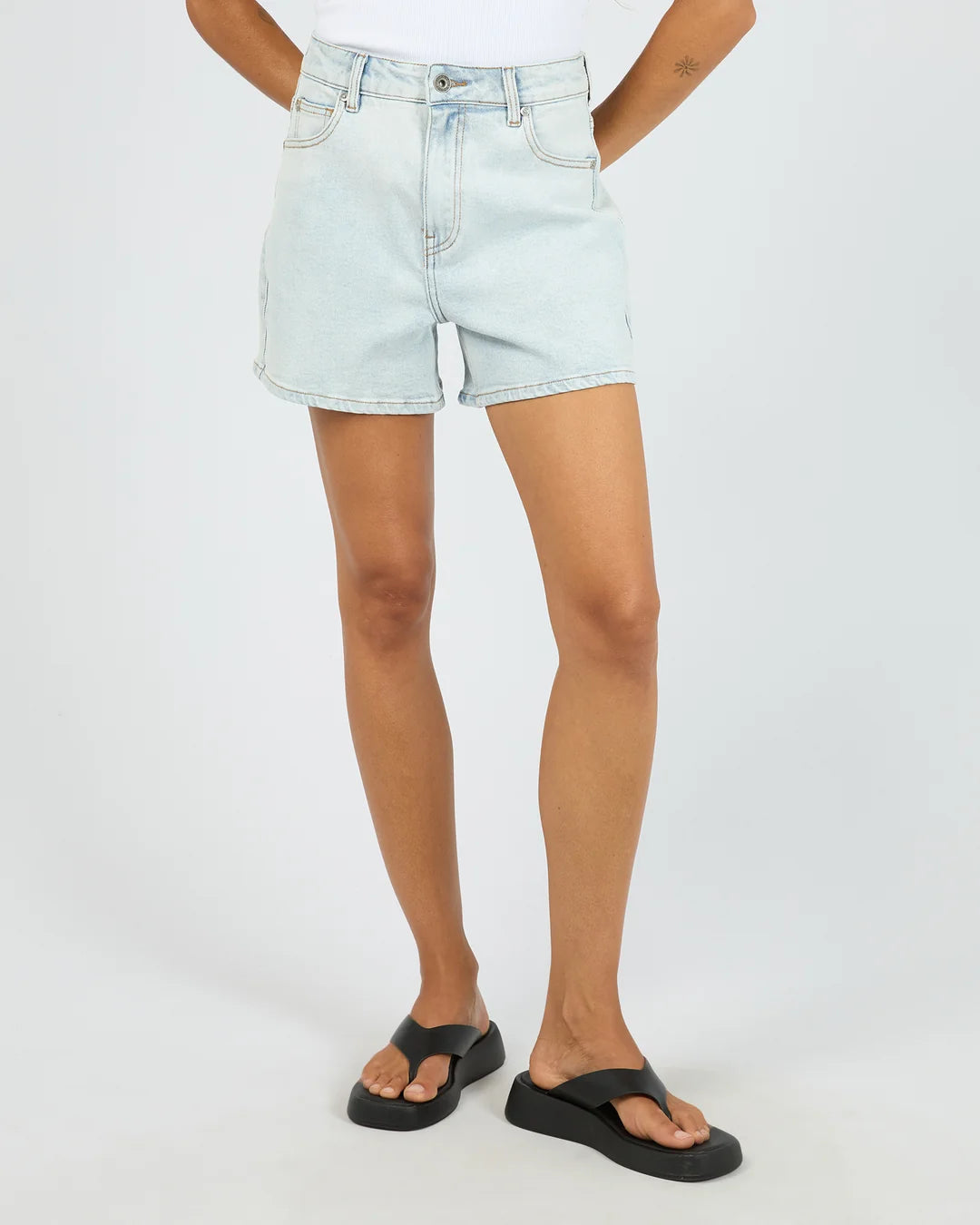 KYIA SHORT COMFORT