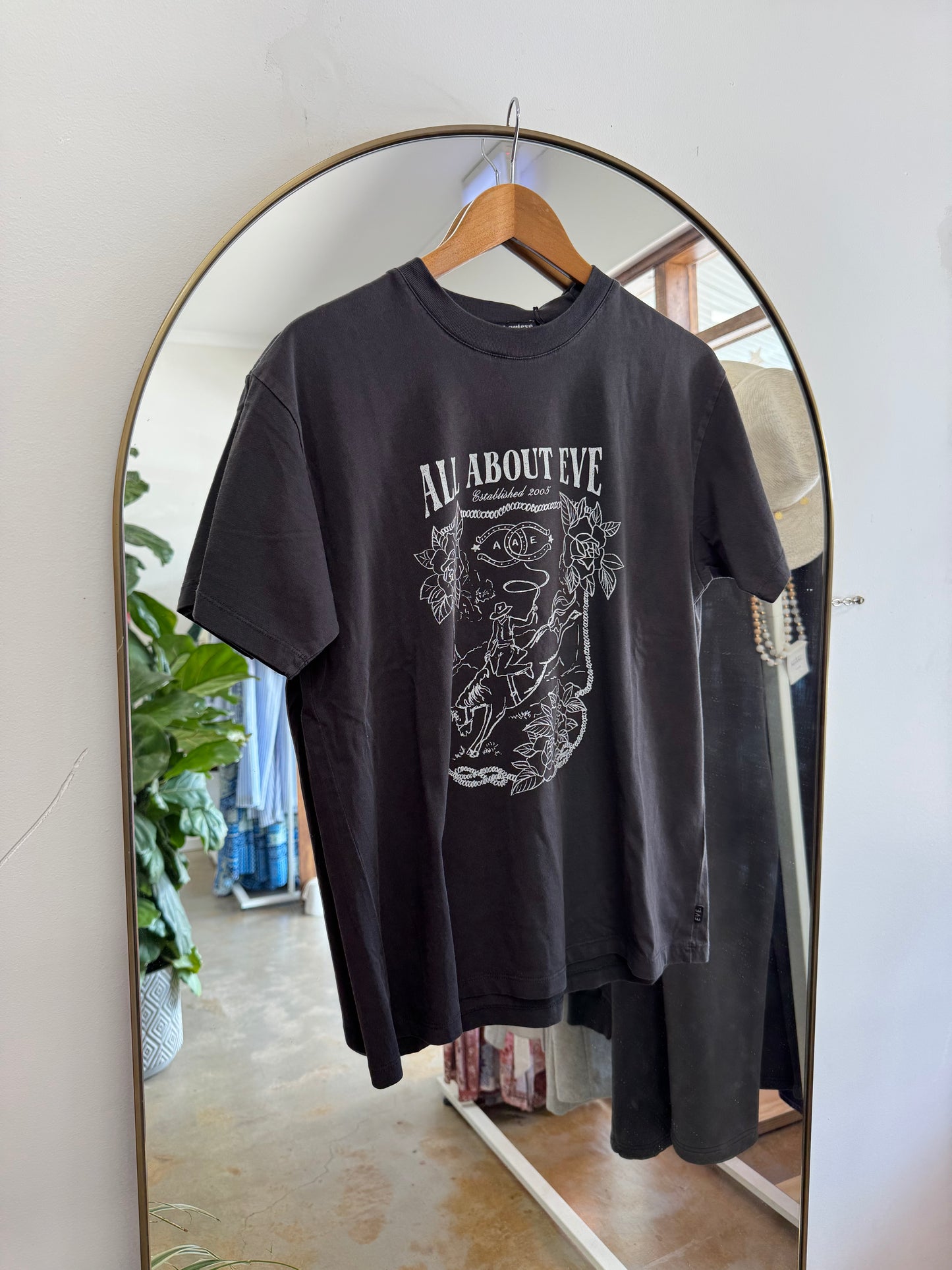 COWGIRL RELAXED TEE
