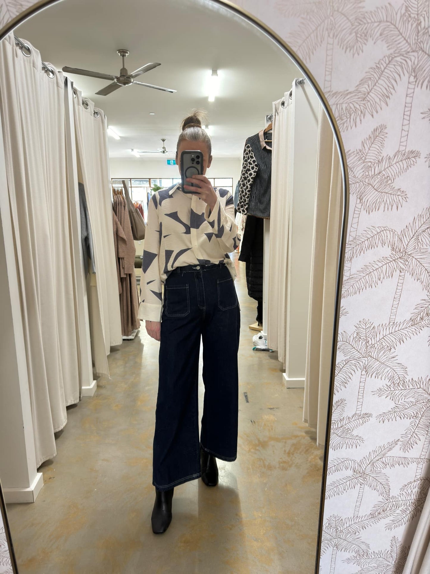 MUTIG WIDE LEG JEANS
