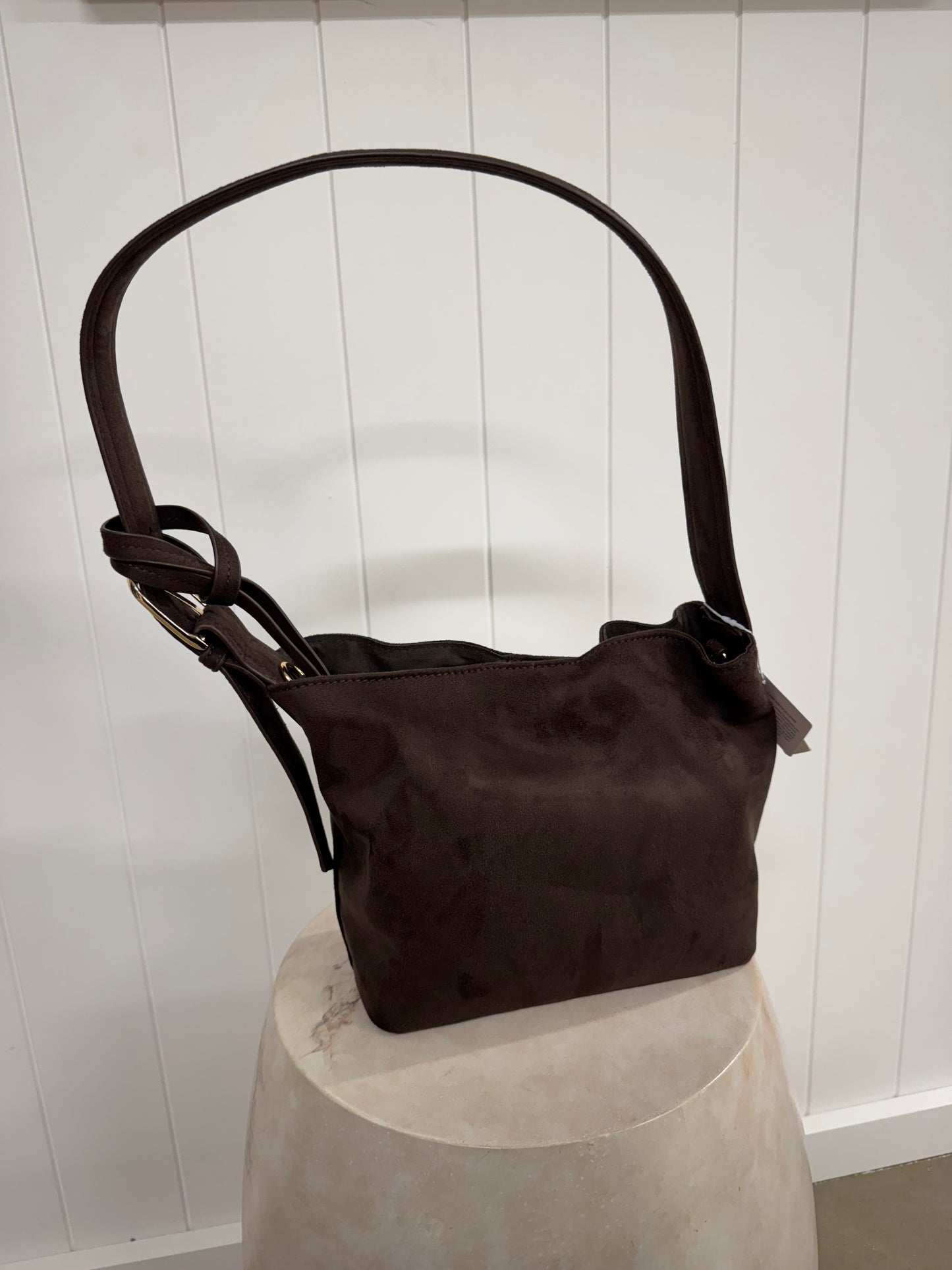 FREYA SHOULDER BAG