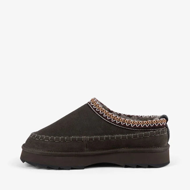 SHARKY ADVENTURE SCUFF