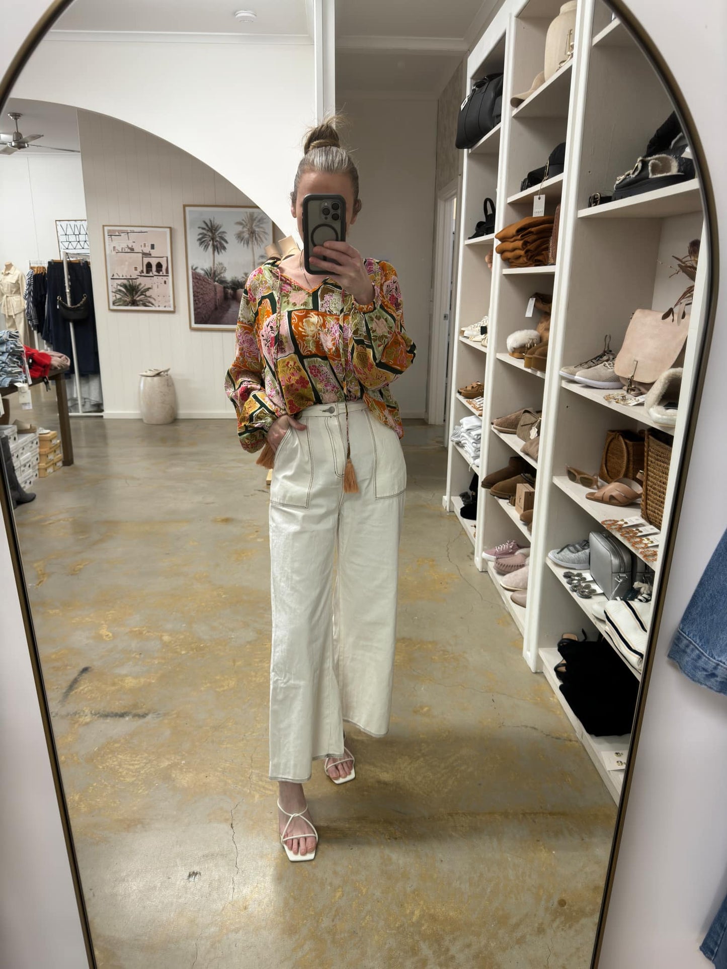 MUTIG WIDE LEG JEANS