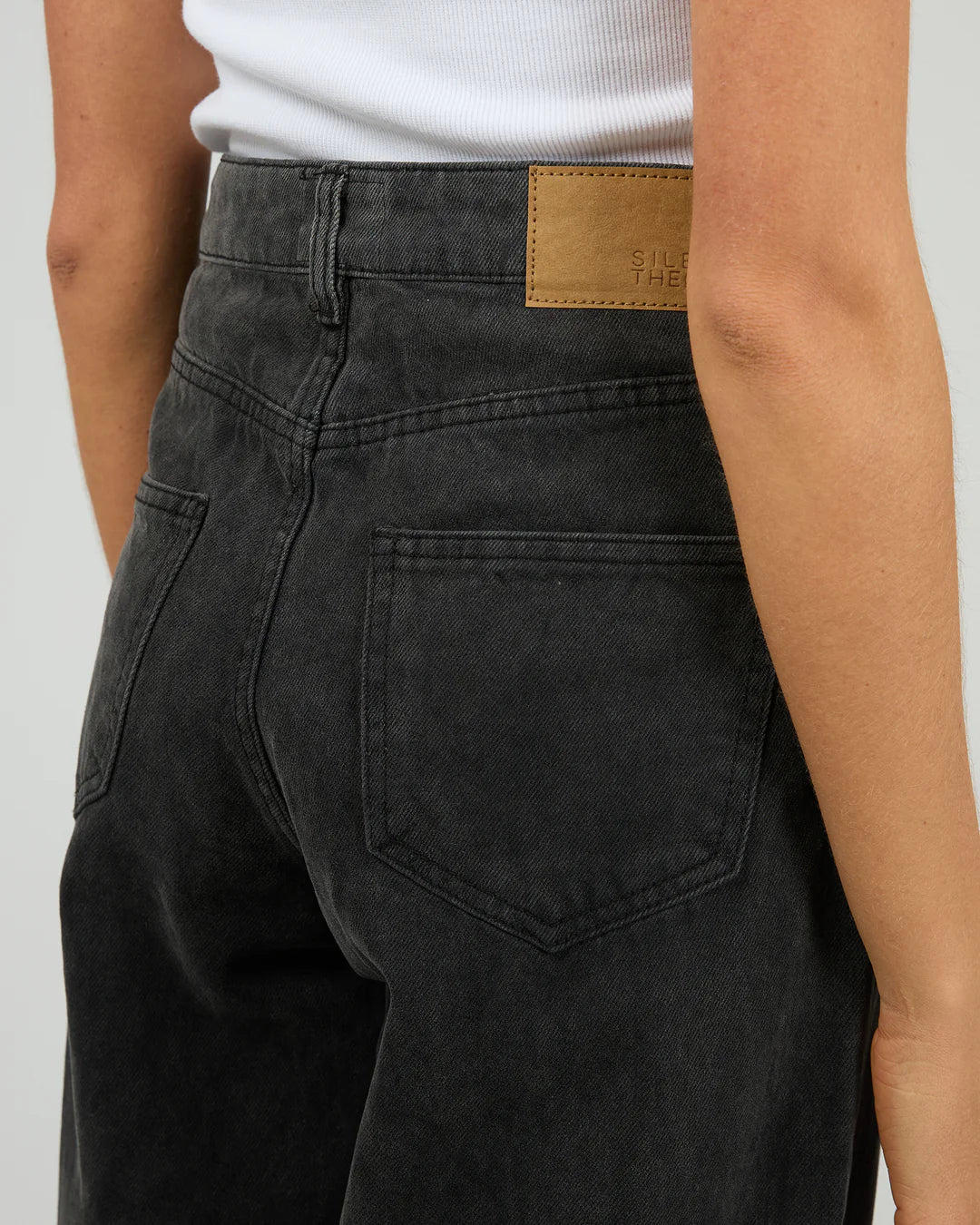 JADE BAGGY JEAN