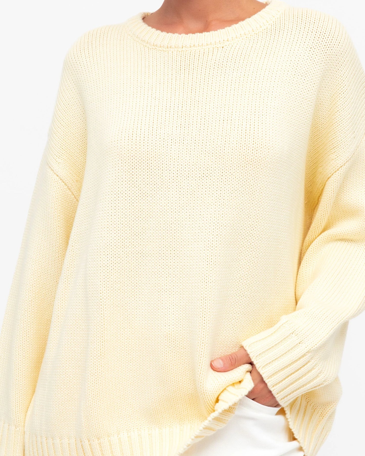 BELLY KNIT