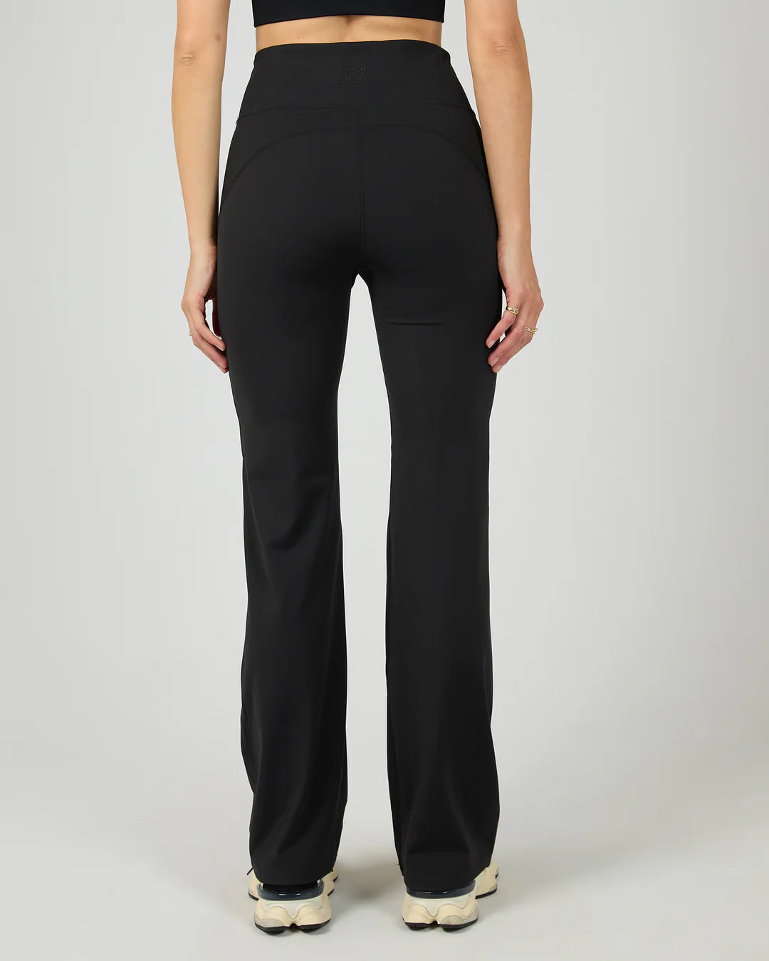 STUDIO FLARE PANT