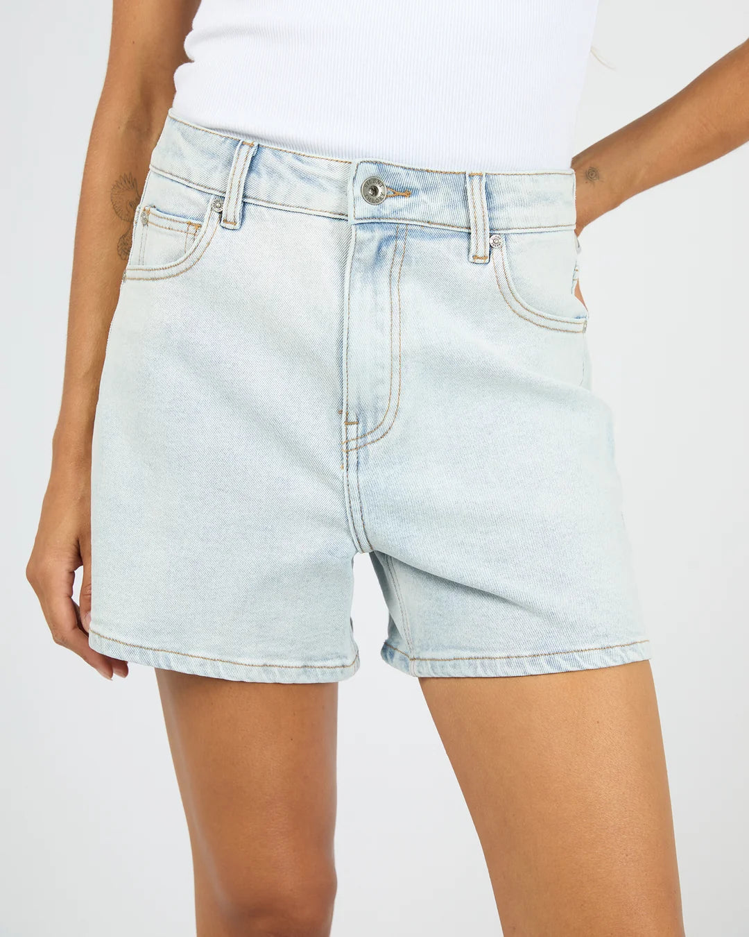 KYIA SHORT COMFORT