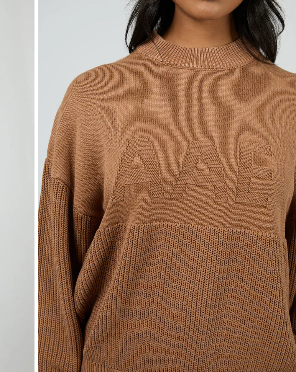 VITAL WASHED KNIT CREW
