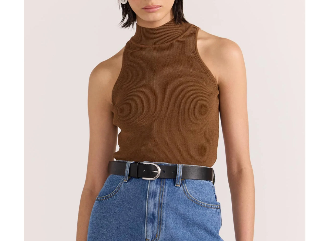 UMA HIGH NECK KNIT TOP