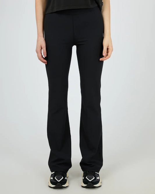 ACTIVE RIB FLARE LEGGINGS 2026