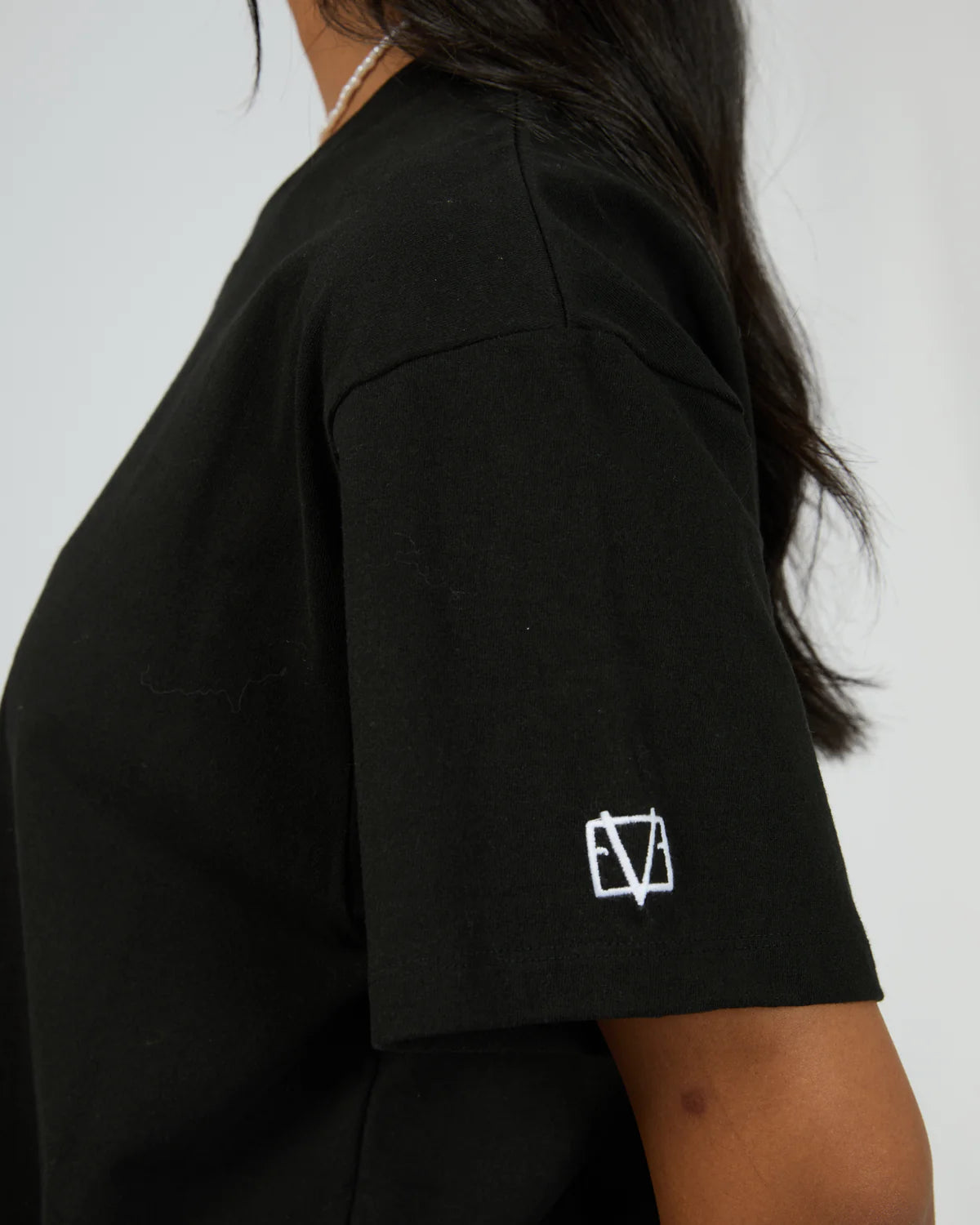 EVE BASIC MONOGRAM TEE
