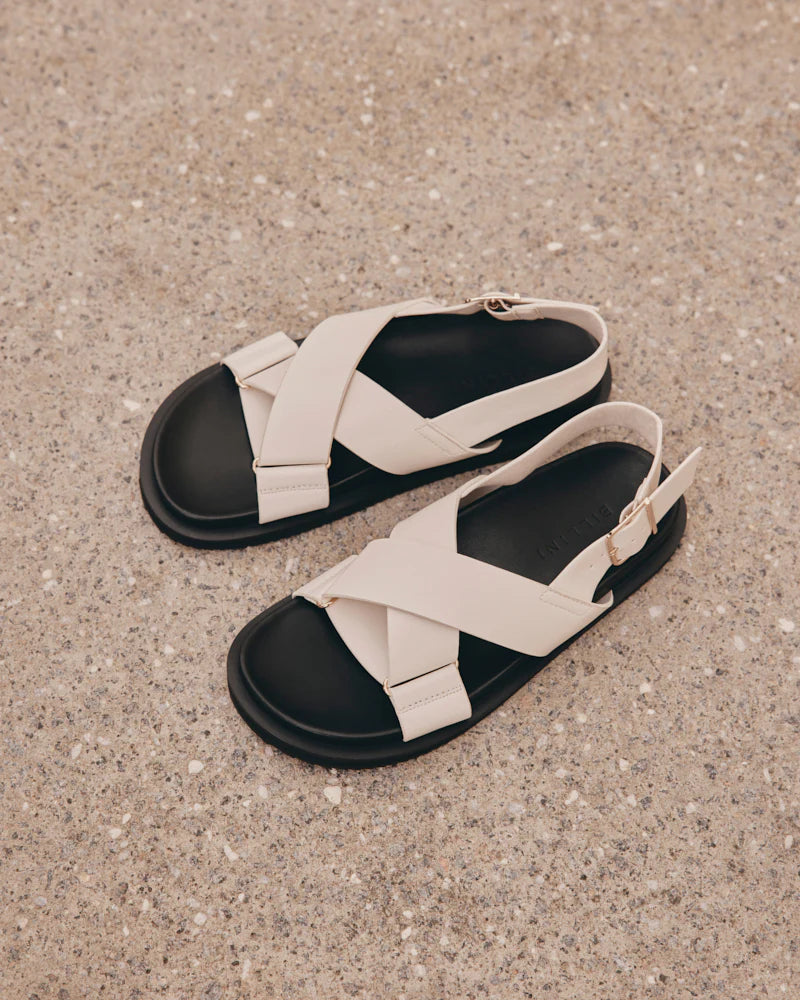 TRUDY SANDAL