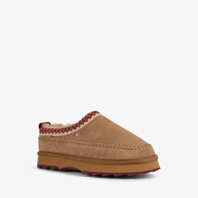 SHARKY ADVENTURE SCUFF CAMEL