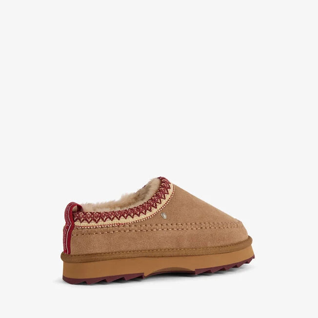 SHARKY ADVENTURE SCUFF CAMEL