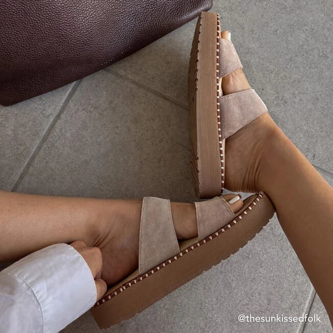 SCARLET BEIGE