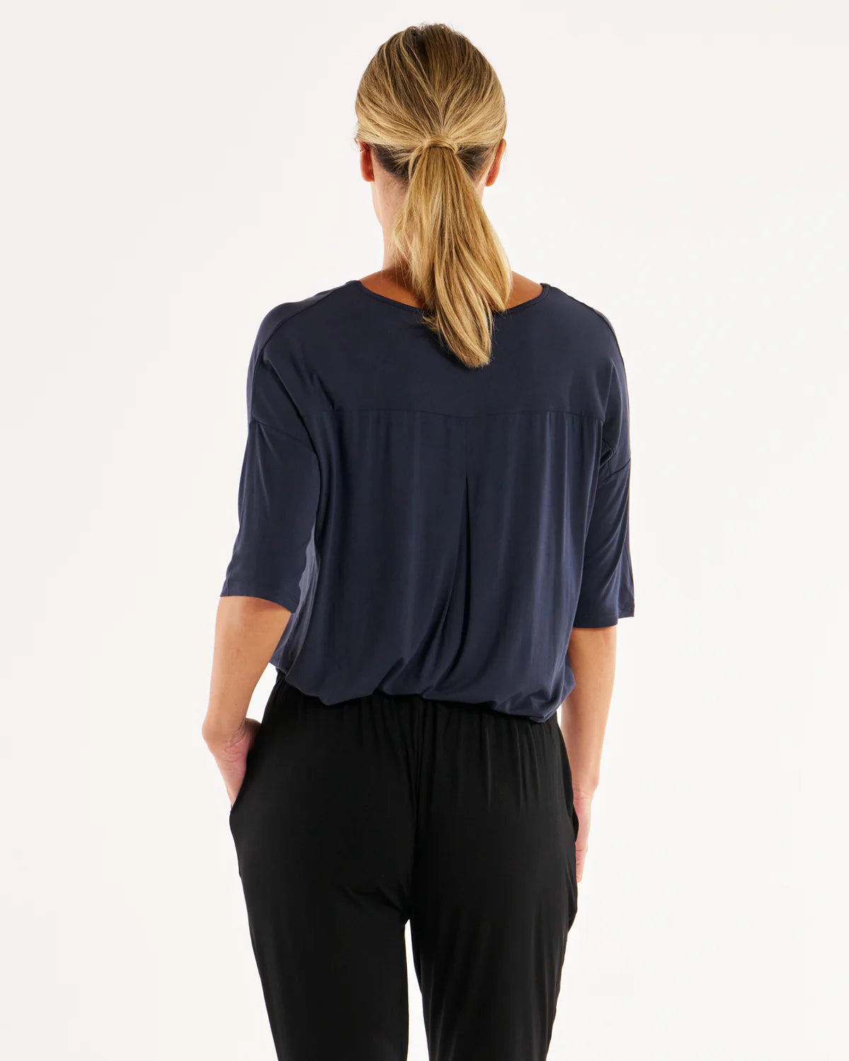 BRIELLE BAMBOO V-NECK TEE