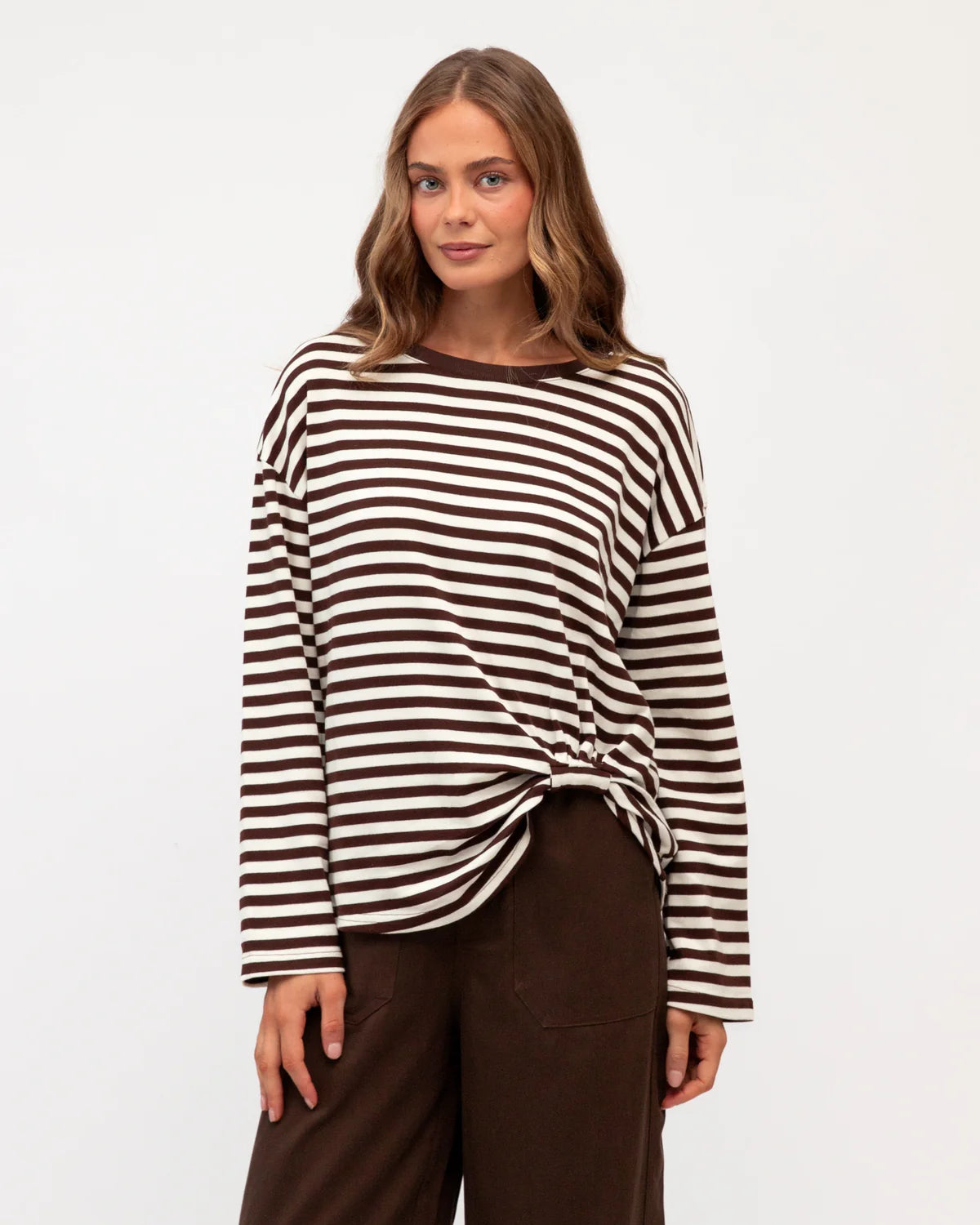 EASY TUCK LS TEE