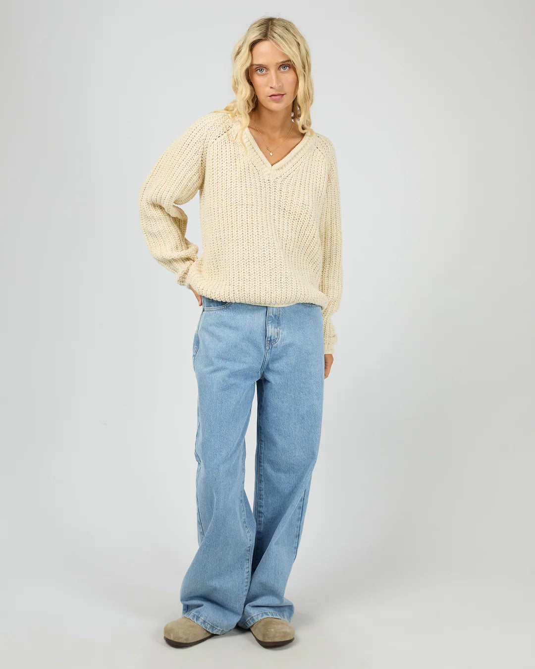 HALI V NECK KNIT