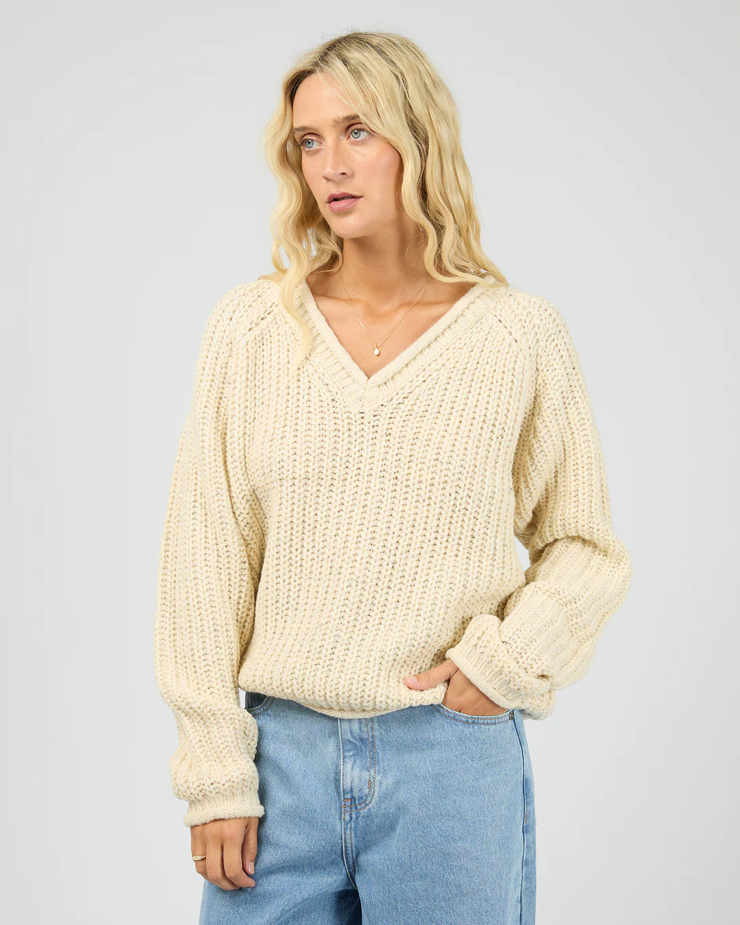 HALI V NECK KNIT