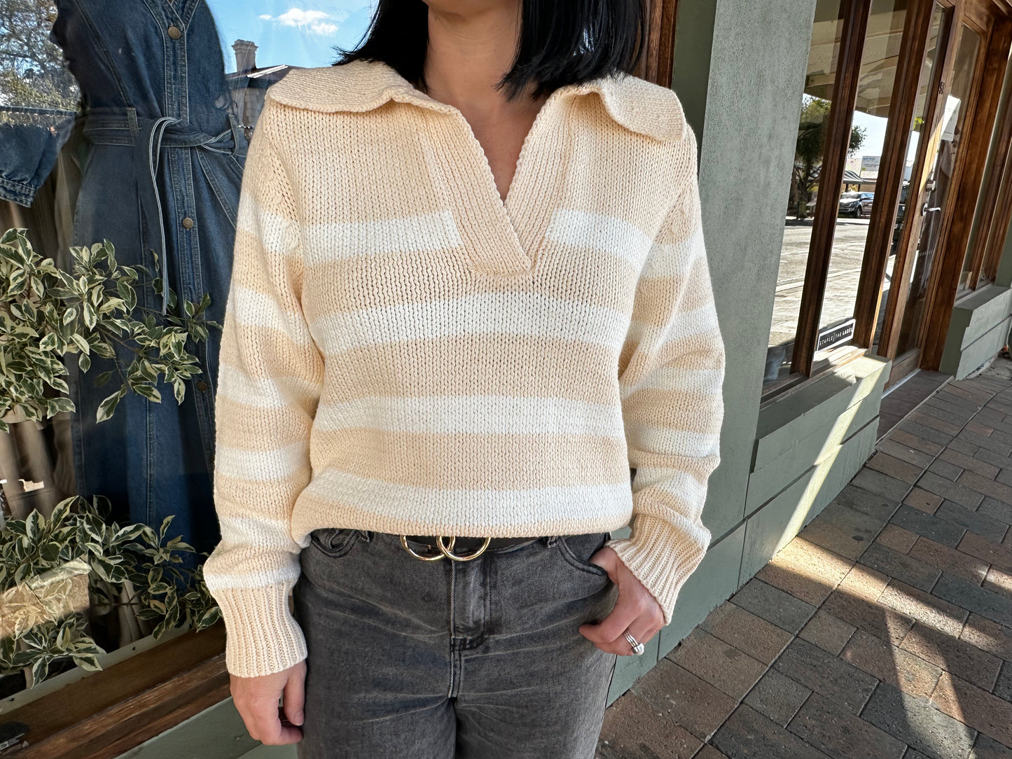 HOLLY V NECK KNIT