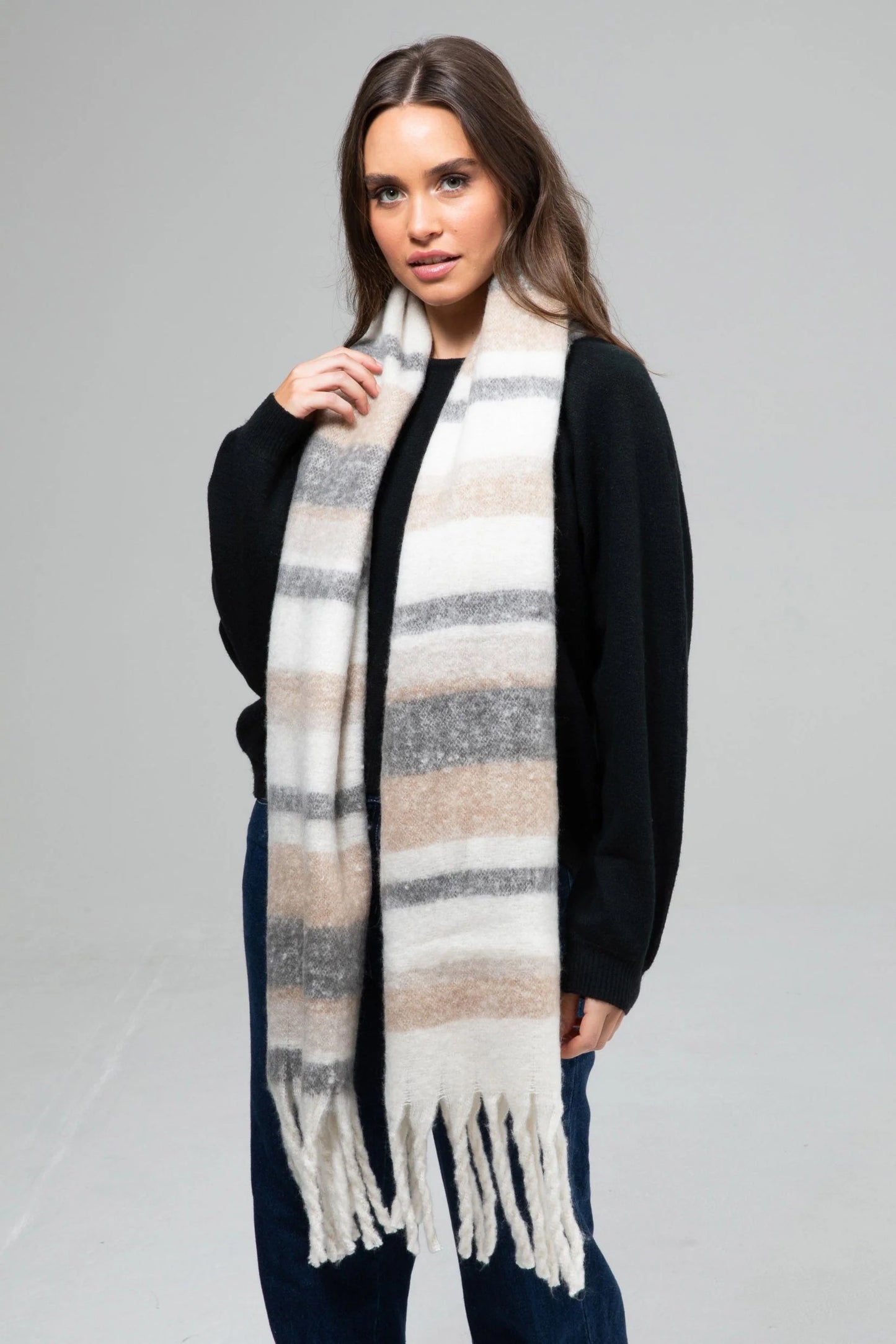 NINA SCARF