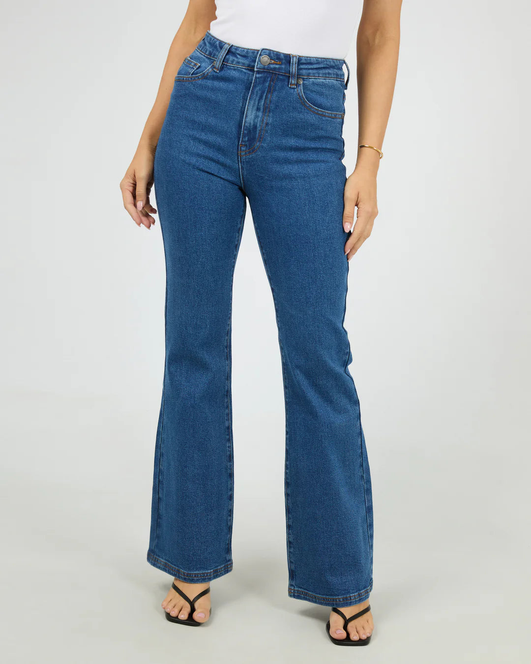 TIA FLARE JEAN