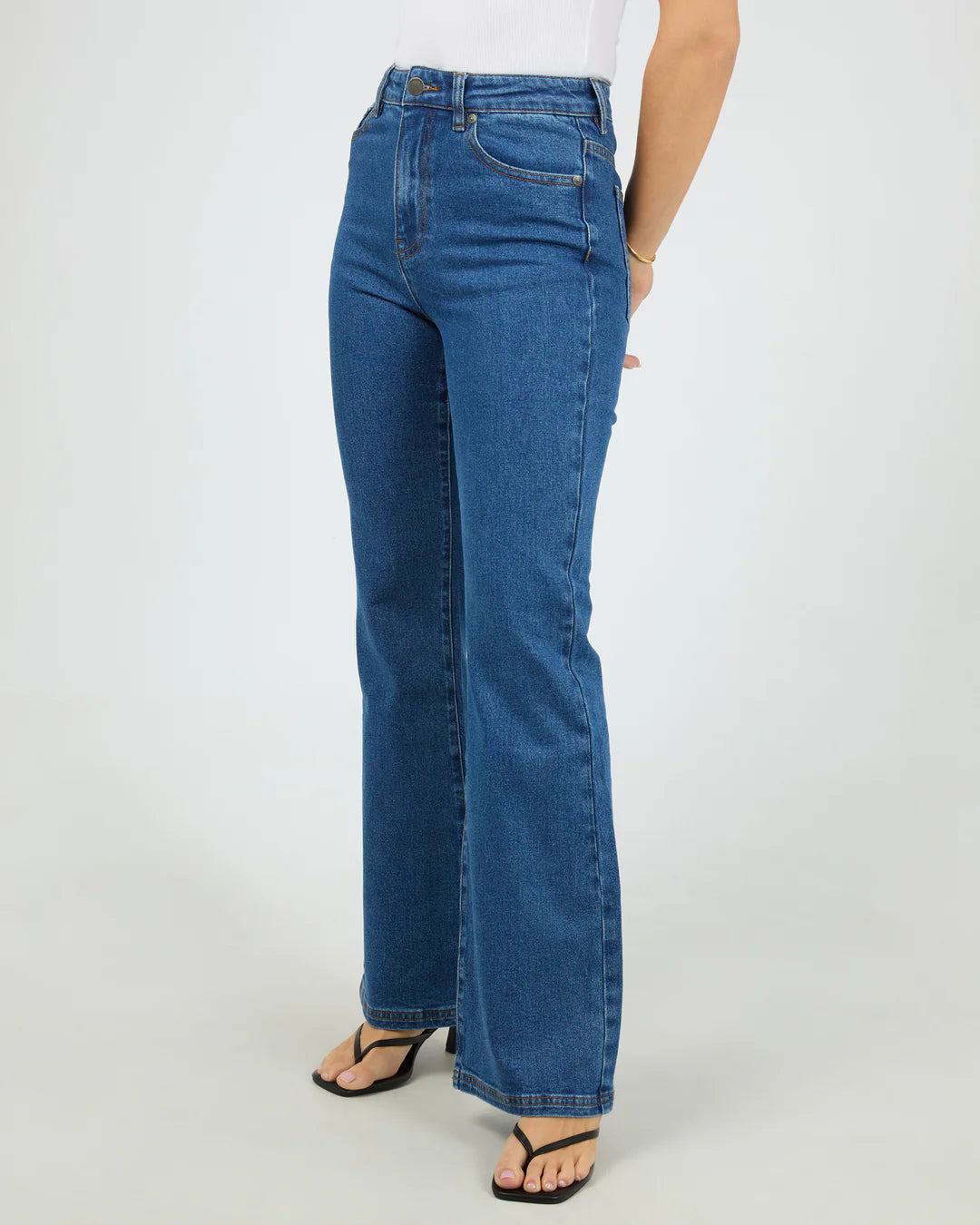 TIA FLARE JEAN