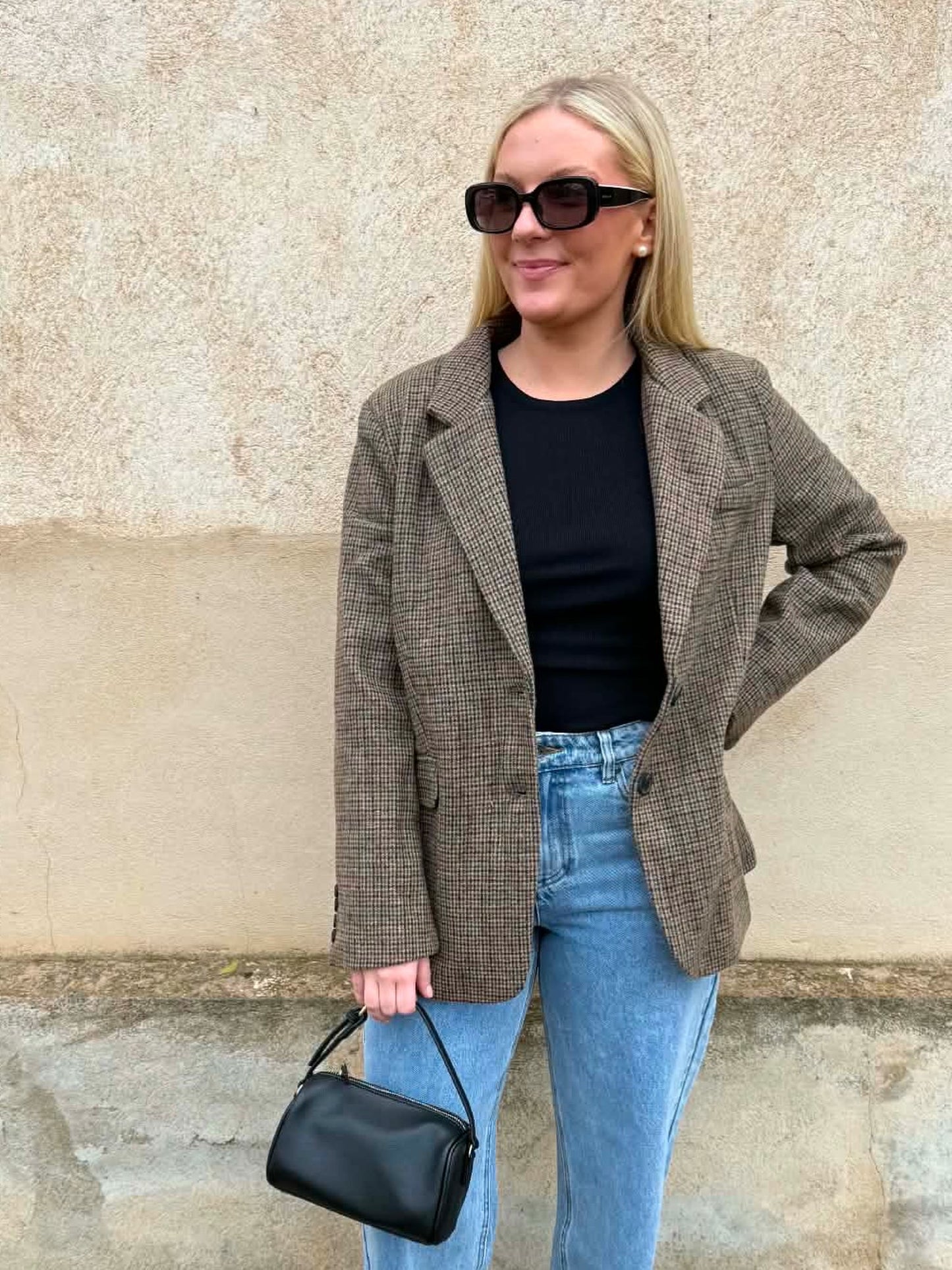 BONNIE BLAZER