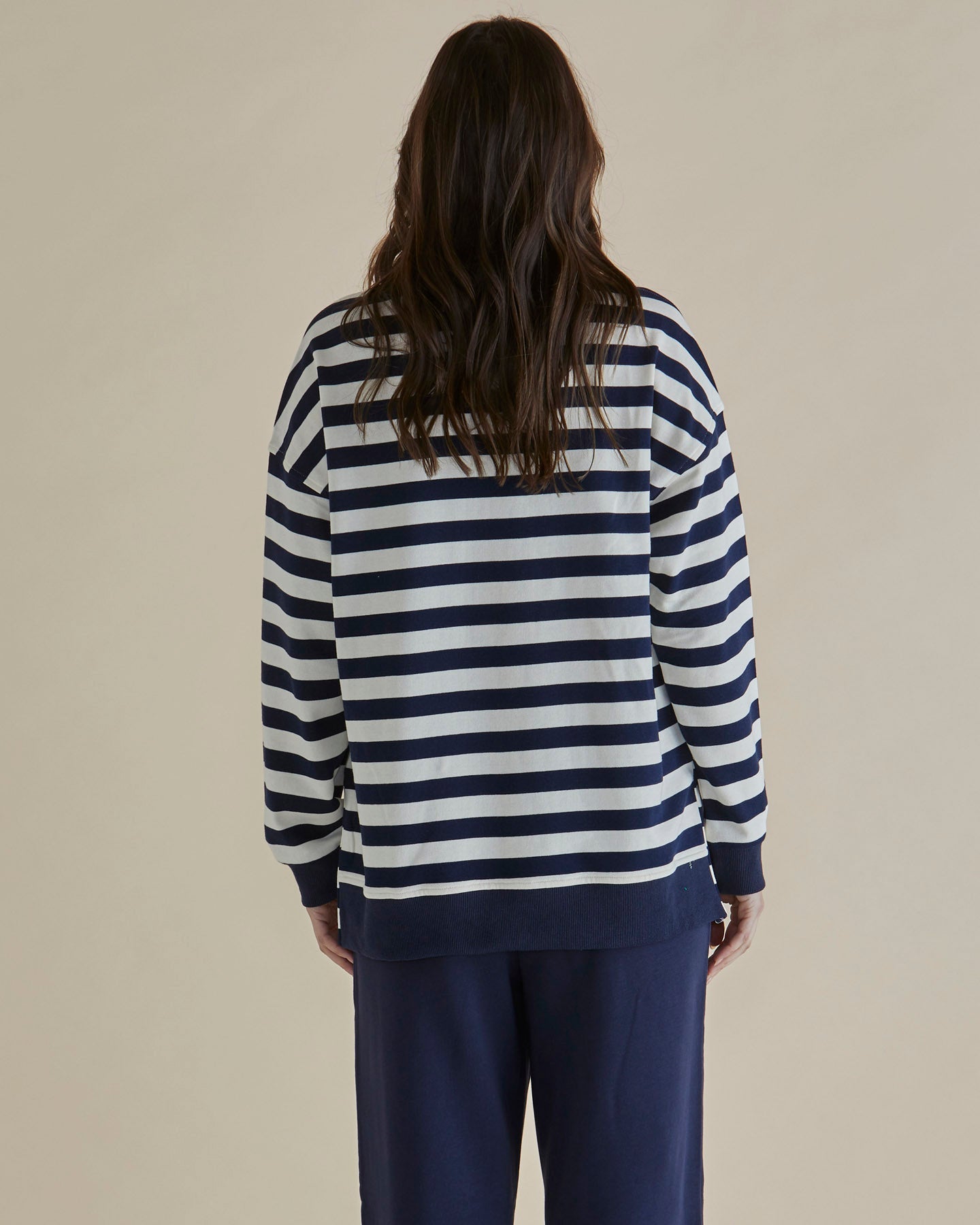 EASY CREW SWEAT